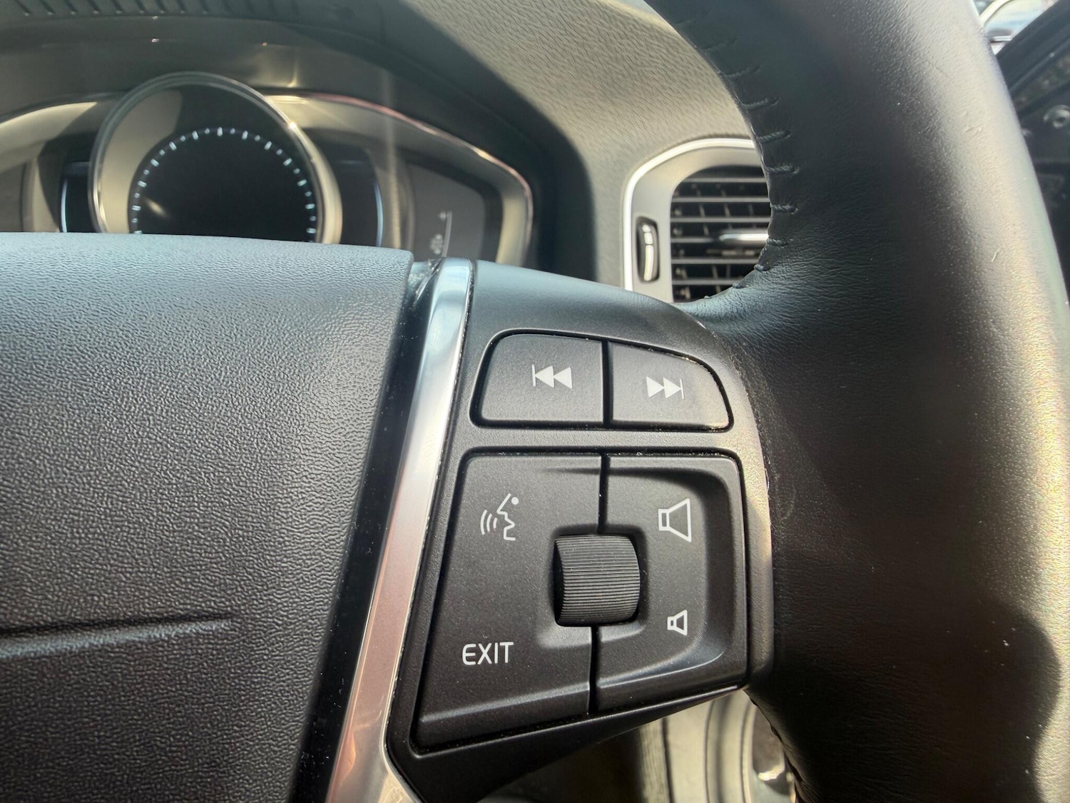 Used Volvo V60 for sale - 77315184: Photo 21