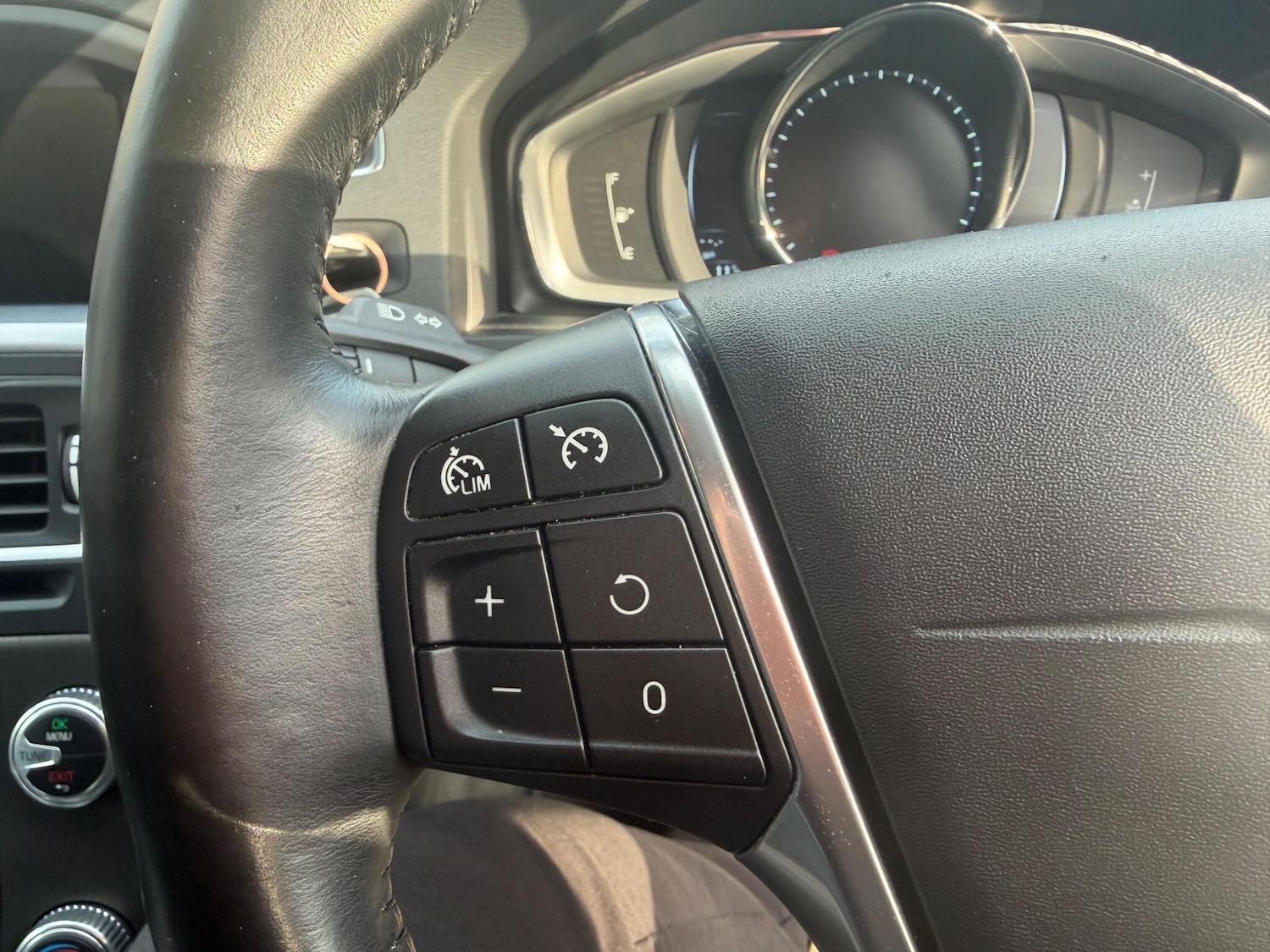 Used Volvo V60 for sale - 77315184: Photo 22