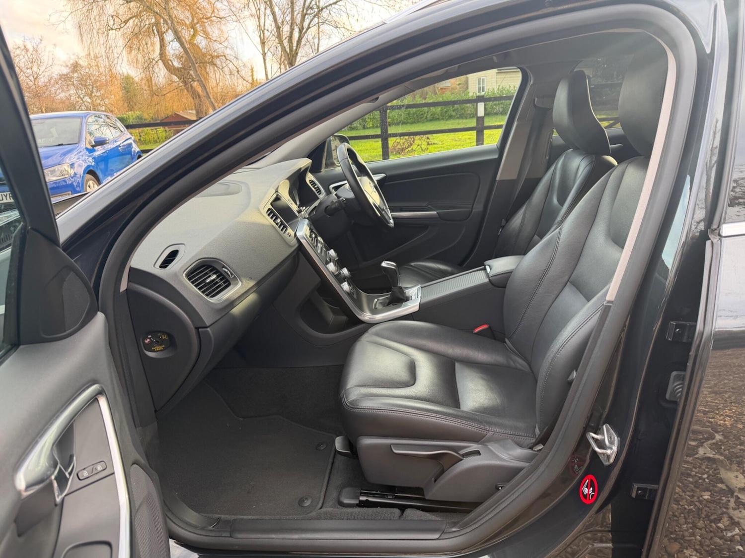 Used Volvo V60 for sale - 77315184: Photo 31