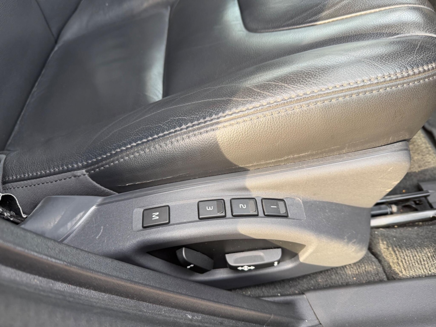 Used Volvo V60 for sale - 77315184: Photo 34