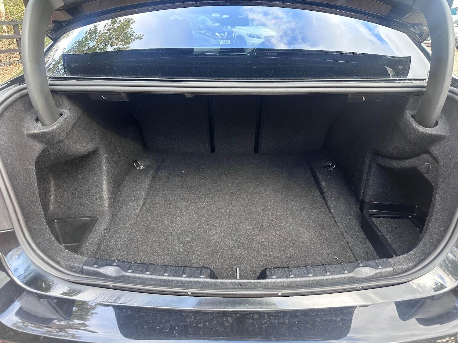 Used BMW 3 Series 2018 for sale - 76399017: Photo 32