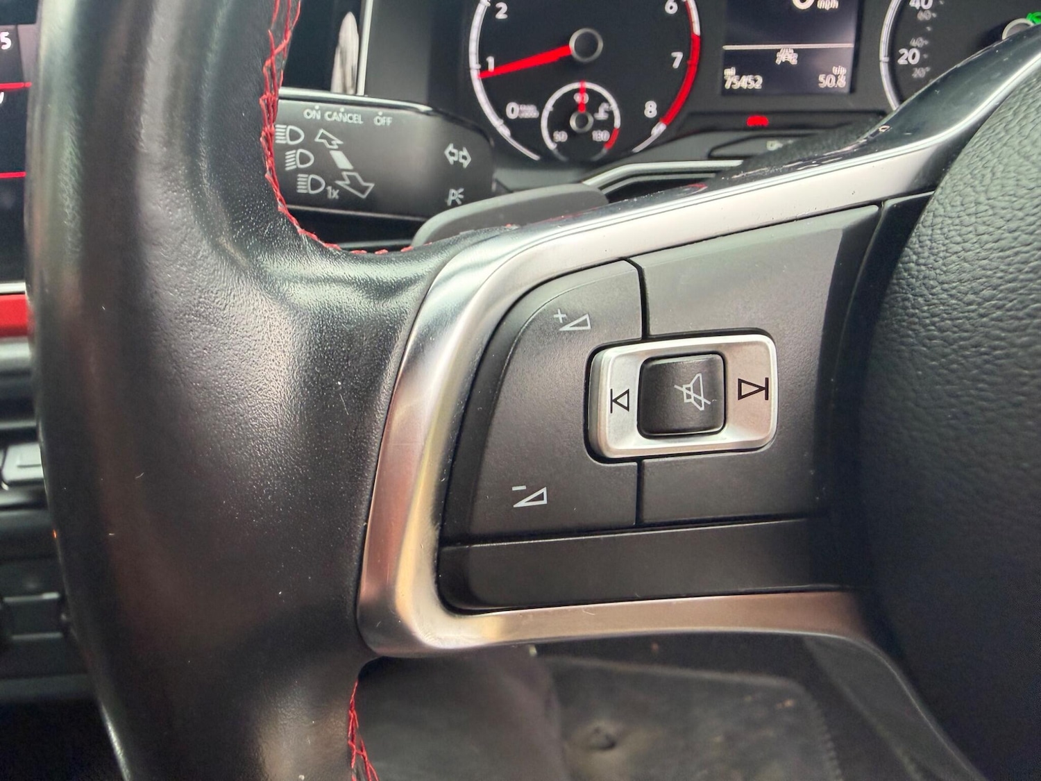 Used Volkswagen Polo 2019 for sale - 77524374: Photo 21