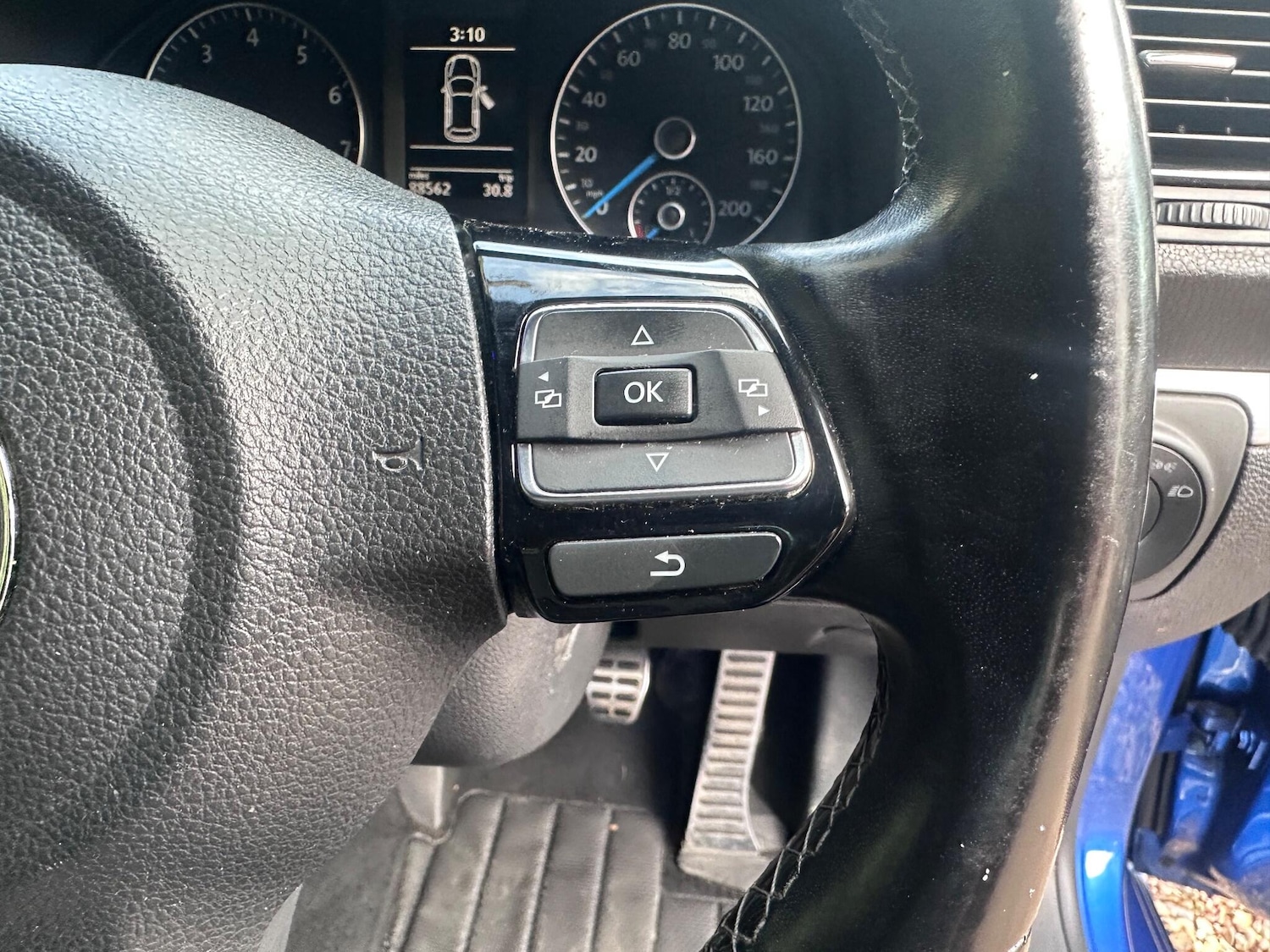 Used Volkswagen Scirocco 2010 for sale - 76432279: Photo 22