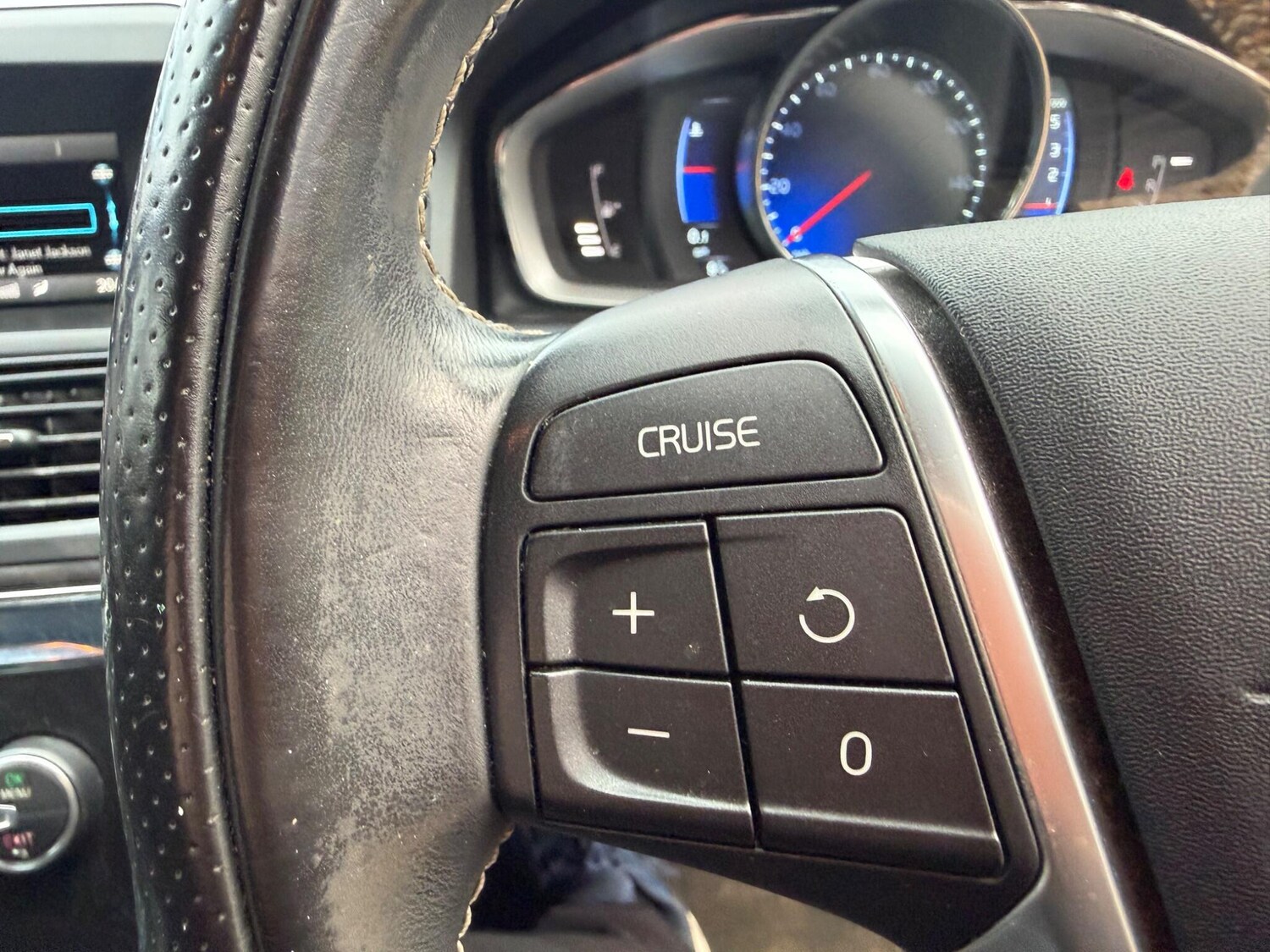 Used Volvo XC60 2015 for sale - 77524793: Photo 23