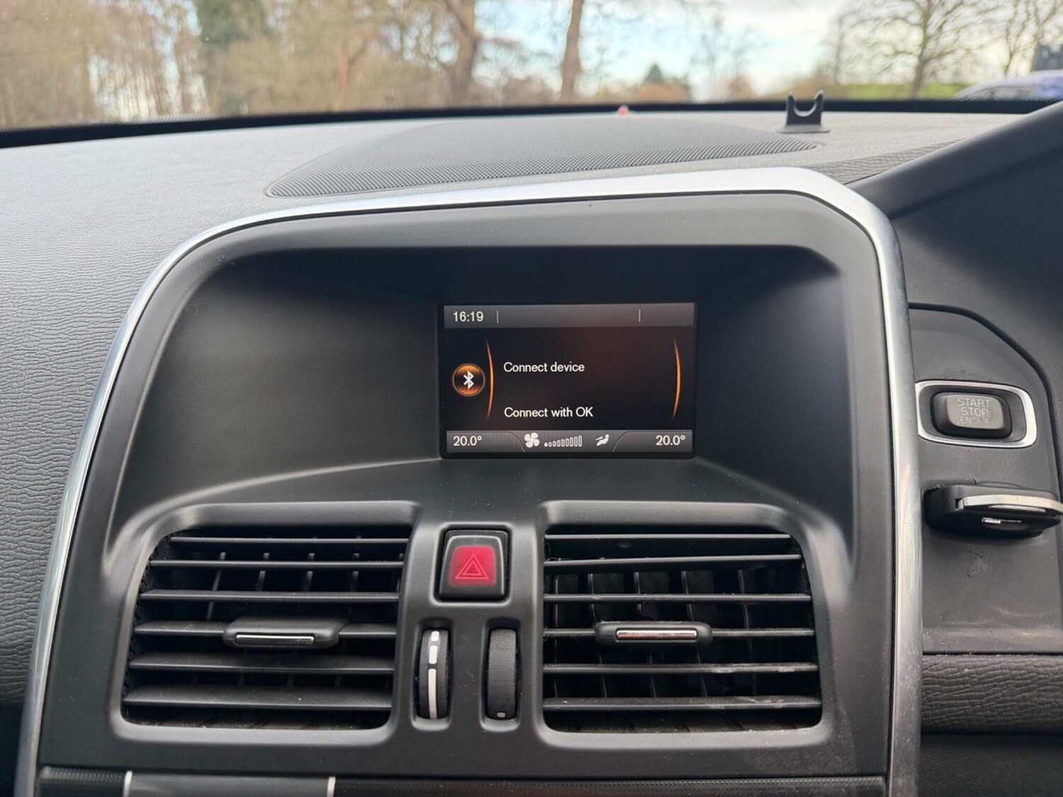 Used Volvo XC60 2015 for sale - 77524793: Photo 30