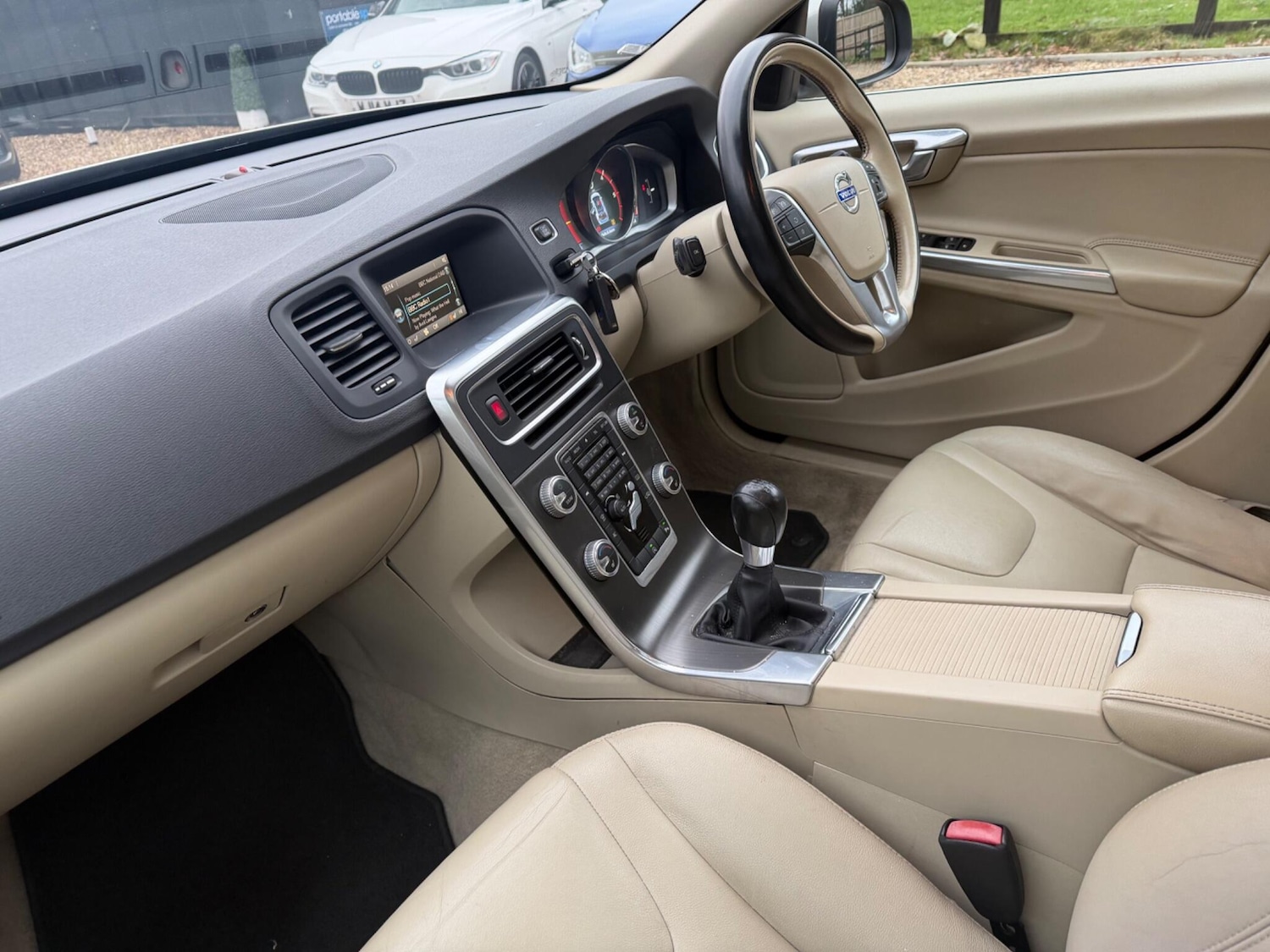 Used Volvo V60 2014 for sale - 77331688: Photo 12