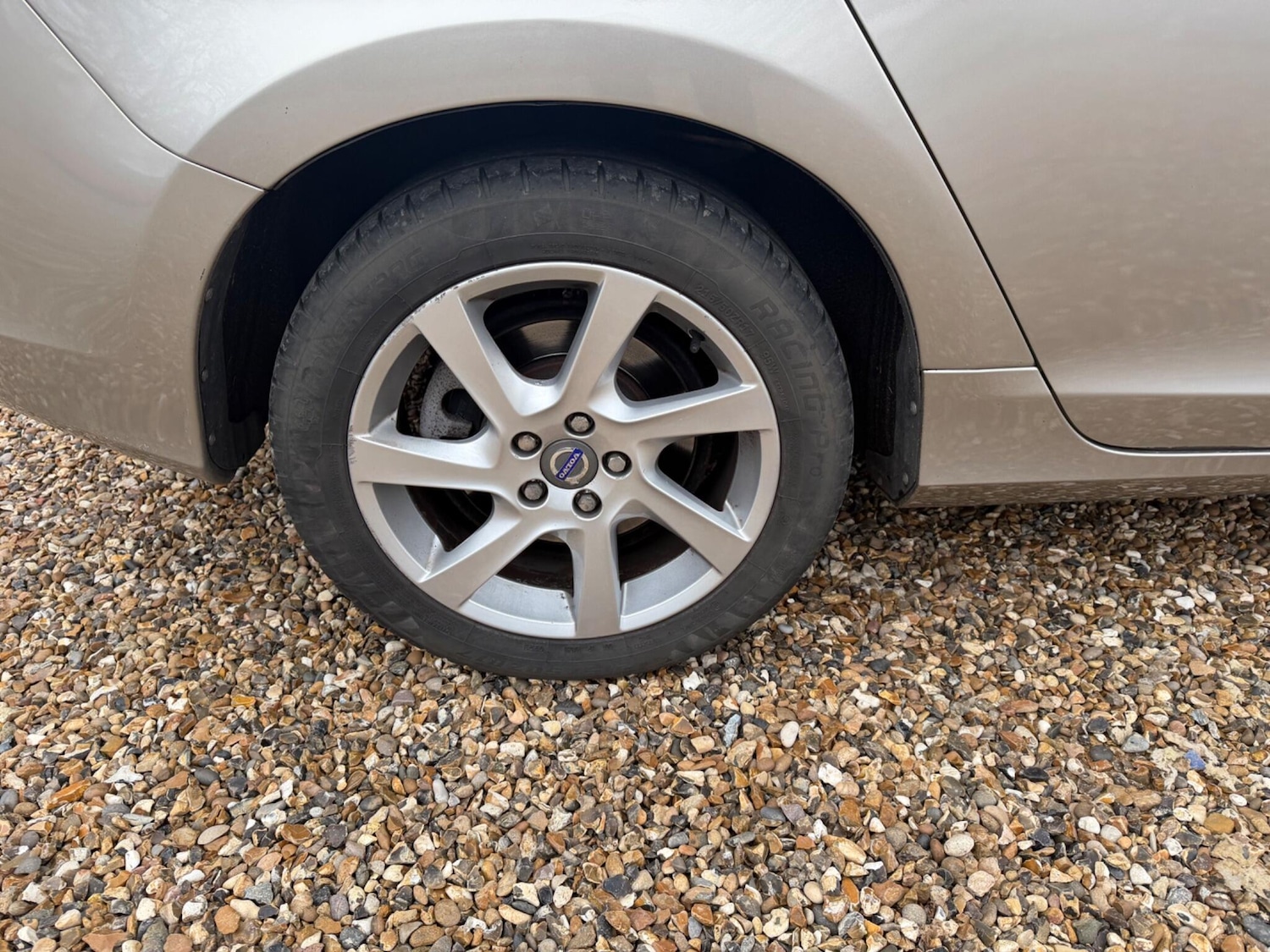 Used Volvo V60 2014 for sale - 77331688: Photo 25