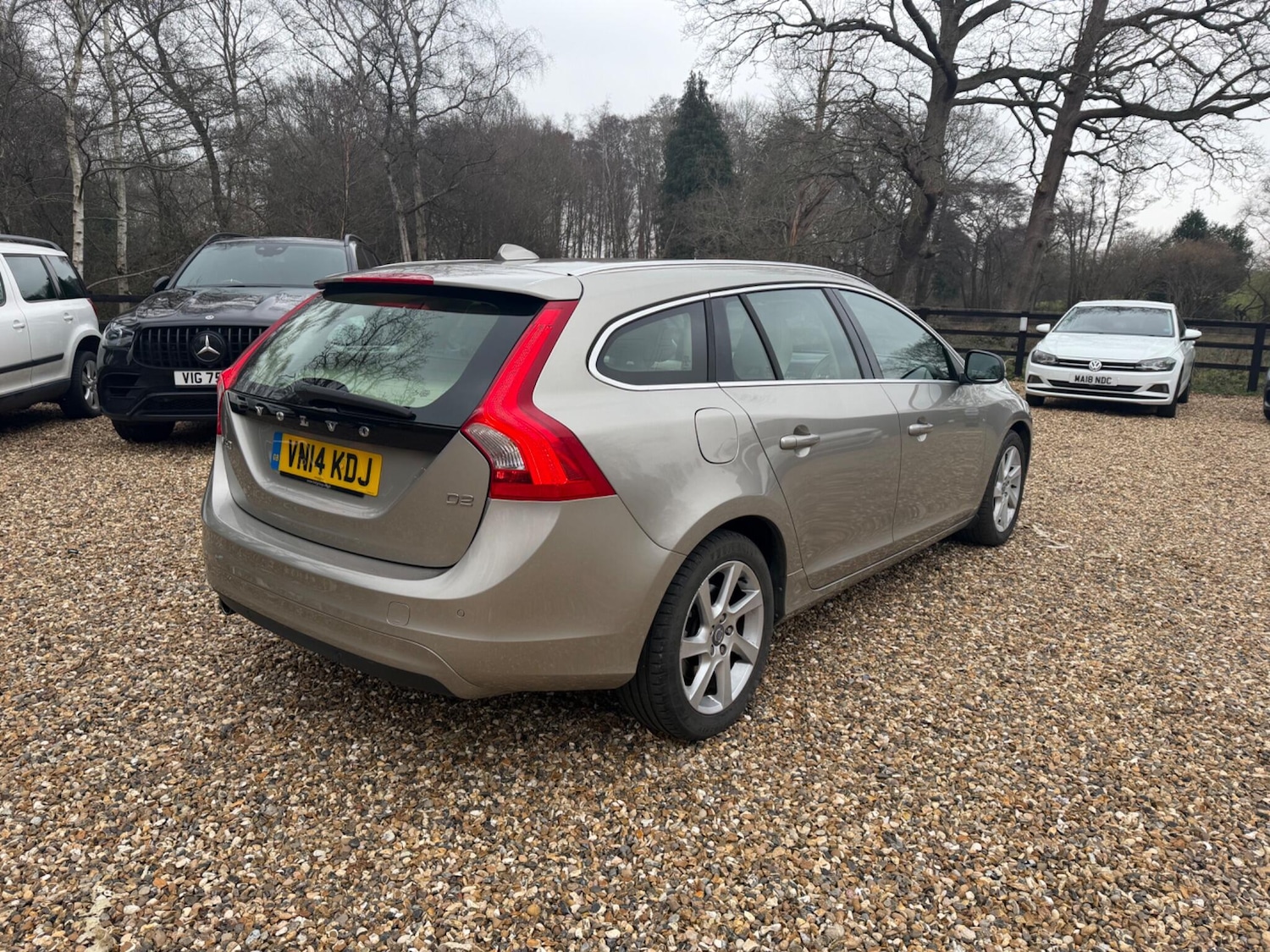 Used Volvo V60 2014 for sale - 77331688: Photo 9