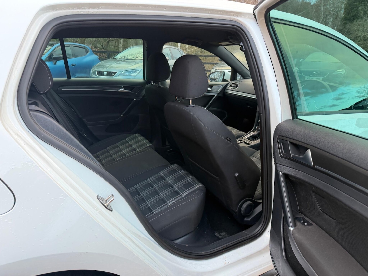 Used Volkswagen Golf 2017 for sale - 77625181: Photo 10