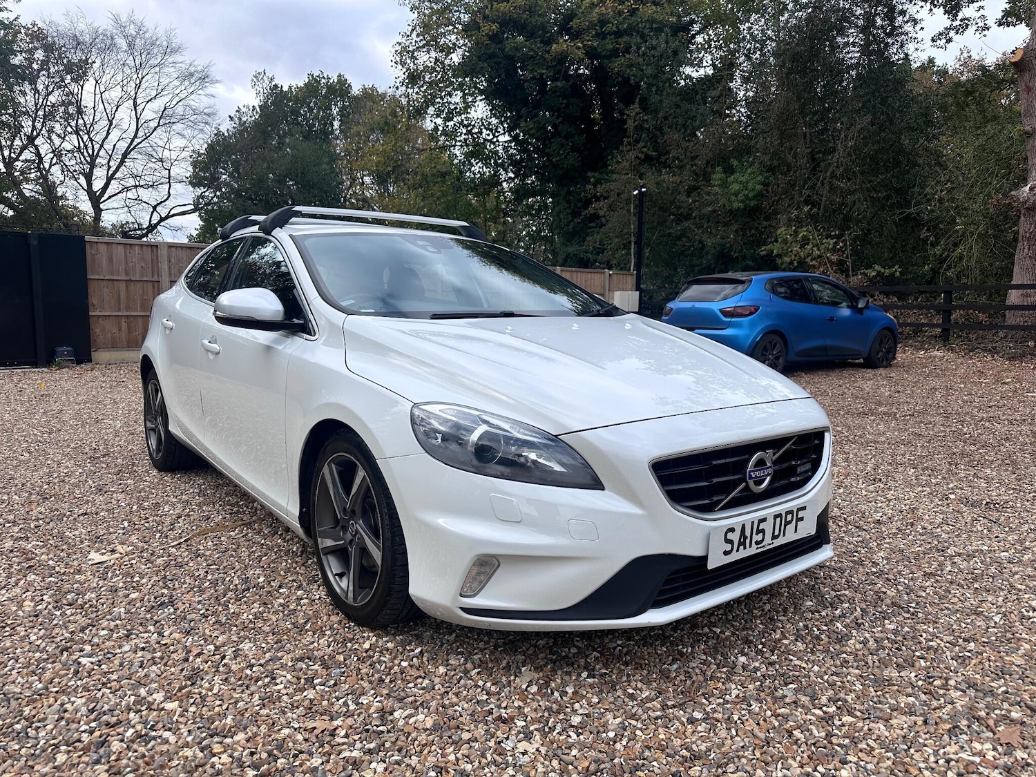 Used Volvo V40 2015 for sale - 76388883: Photo 1