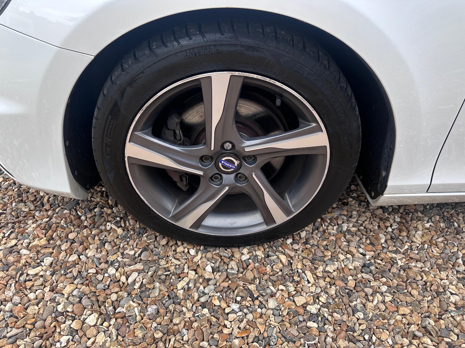 Used Volvo V40 2015 for sale - 76388883: Photo 21