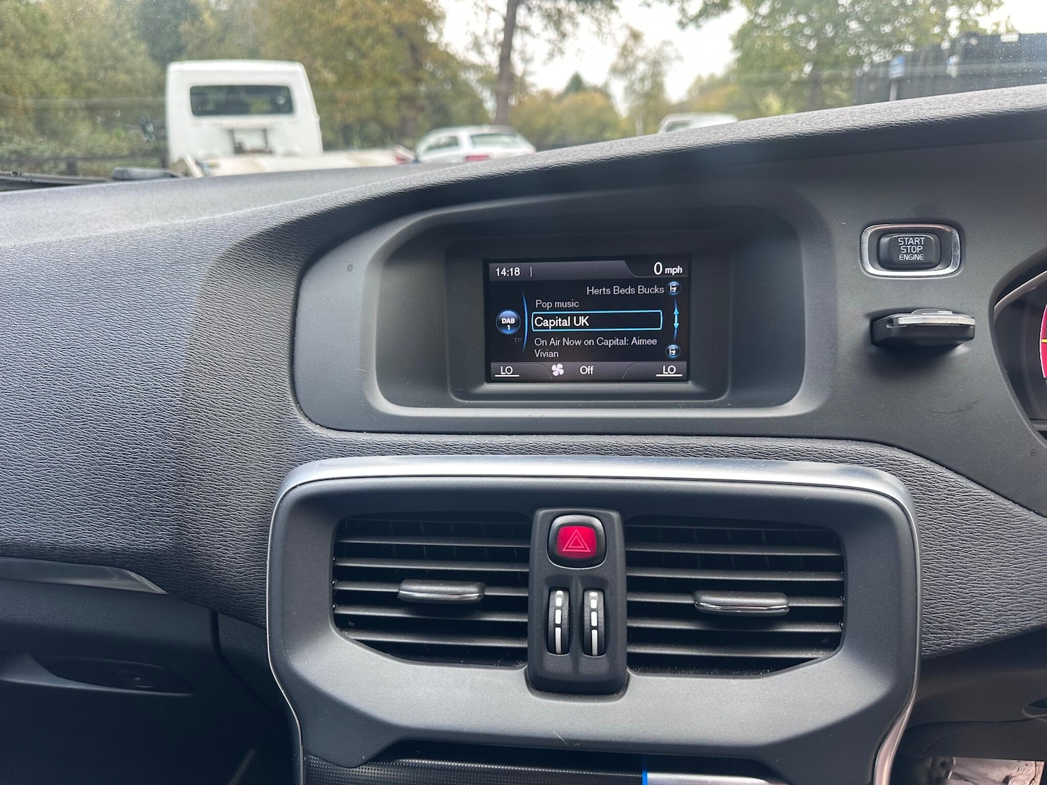 Used Volvo V40 2015 for sale - 76388883: Photo 22