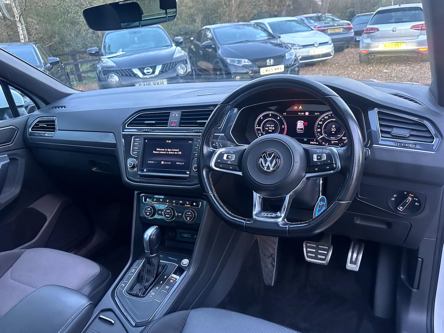 Used Volkswagen Tiguan 2017 for sale - 76714644: Photo 10