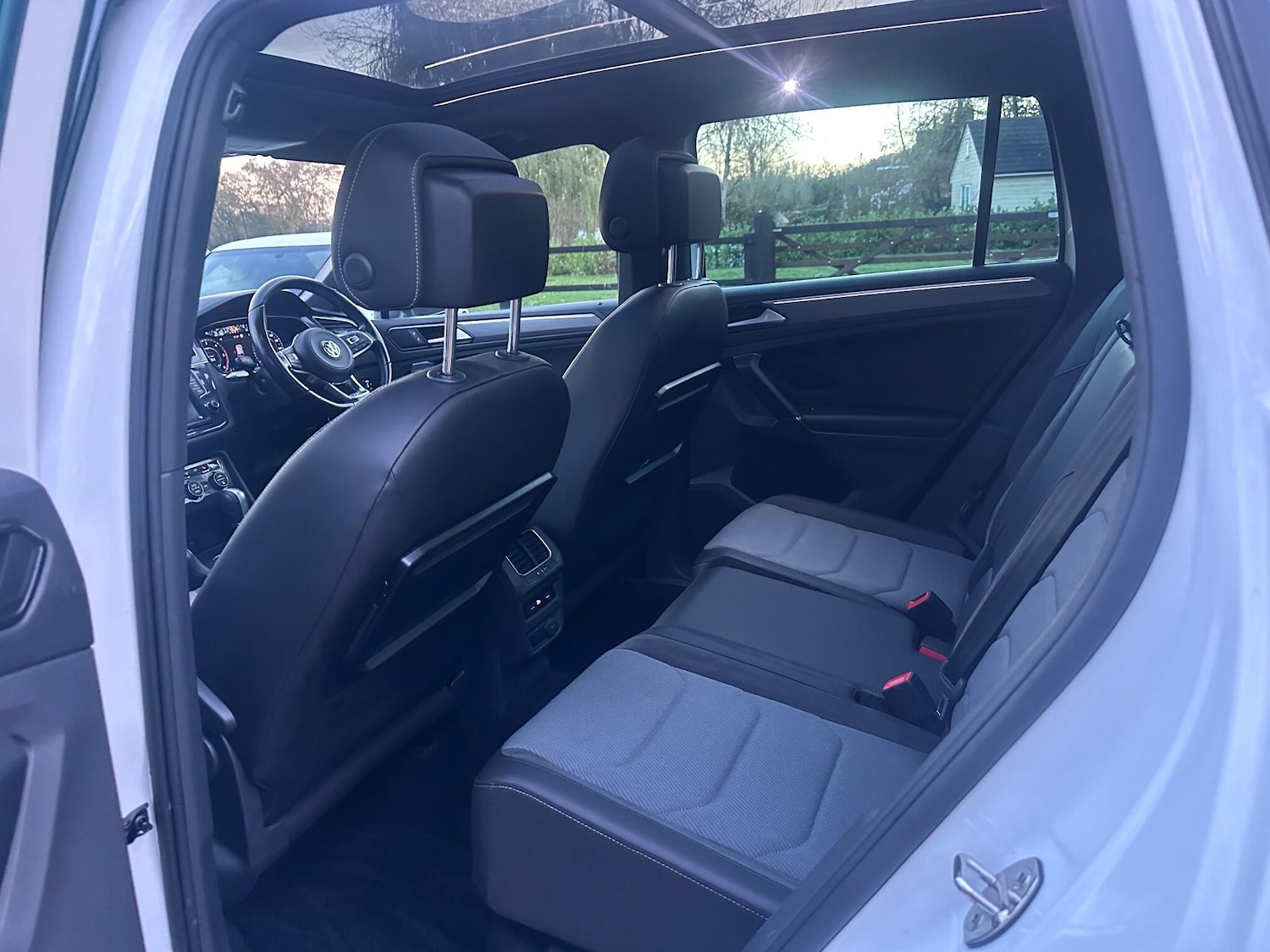 Used Volkswagen Tiguan 2017 for sale - 76714644: Photo 12