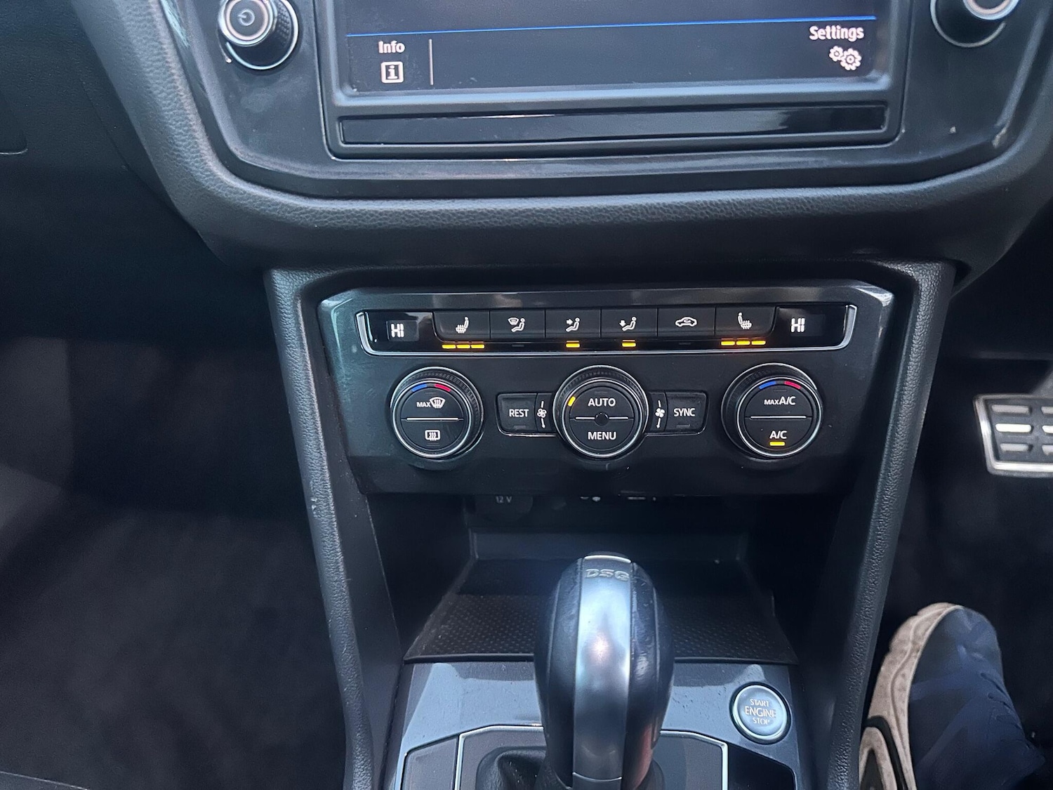 Used Volkswagen Tiguan 2017 for sale - 76714644: Photo 30