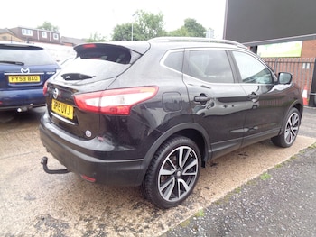 Used Nissan Qashqai 2015 for sale - 75268054: Photo