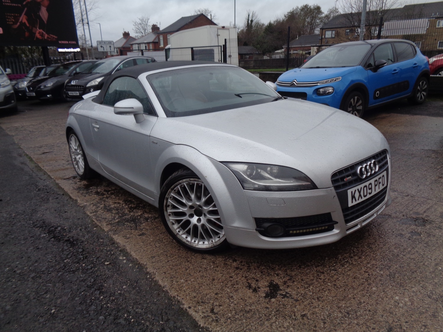 Used Audi TT 2009 for sale - 77679189: Photo 2
