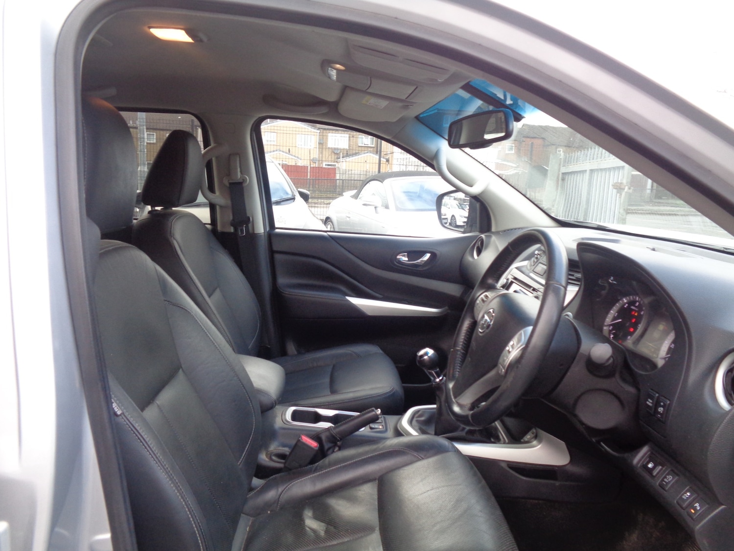 Used Nissan Navara 2018 for sale - 77378127: Photo 10