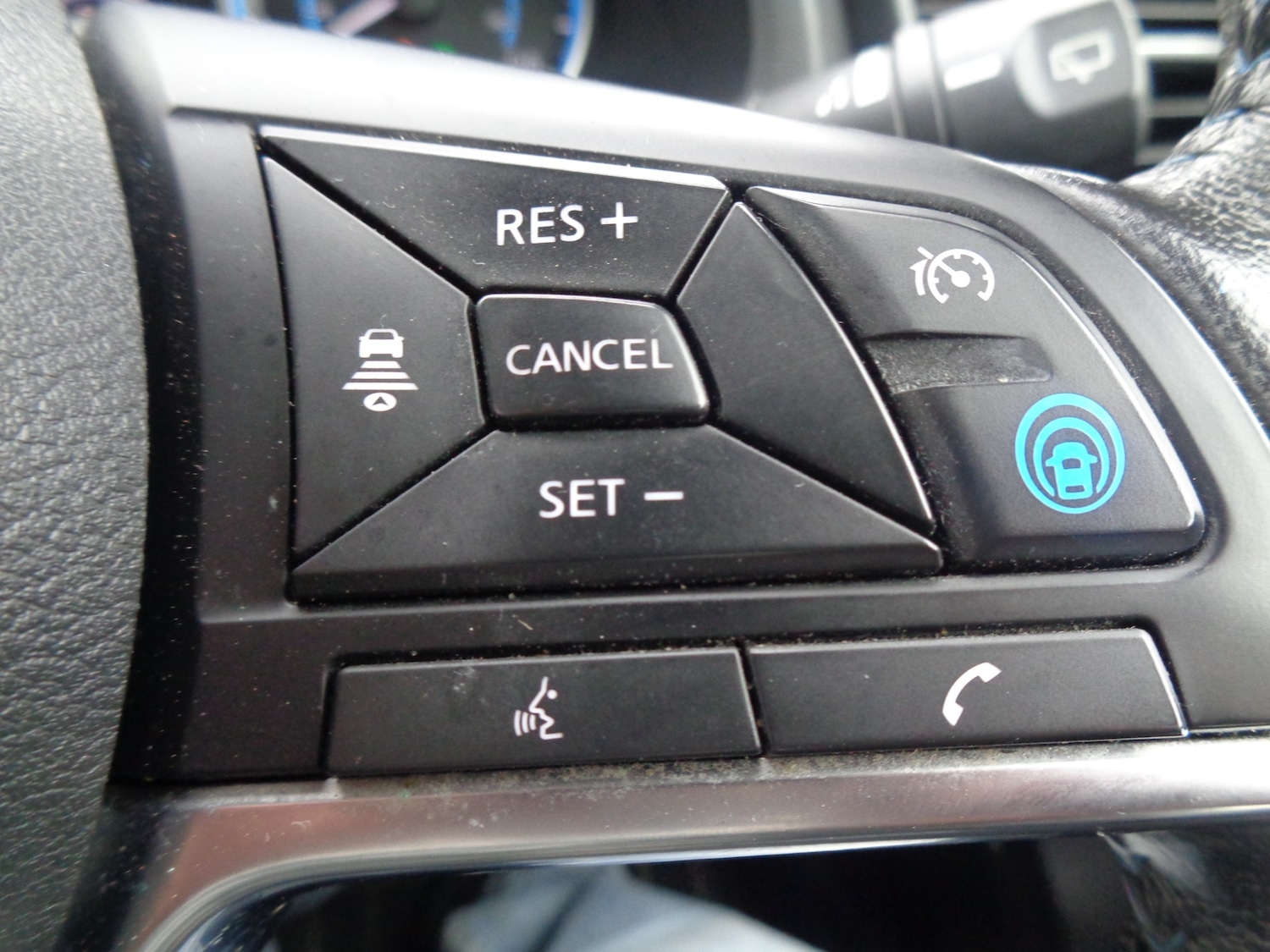 Used Nissan Leaf 2018 for sale - 77034173: Photo 17