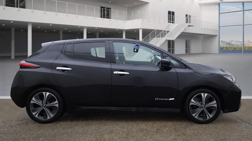 Used Nissan Leaf 2018 for sale - 77034173: Photo 3