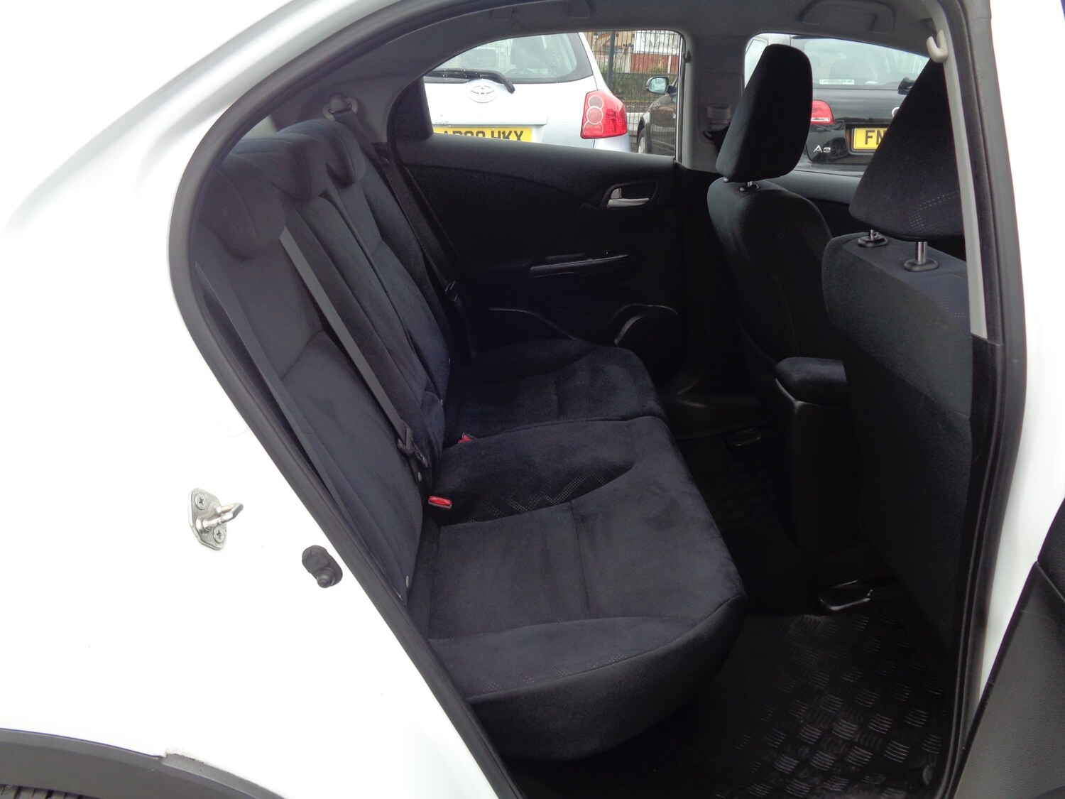 Used Honda Civic for sale - 76412434: Photo 10