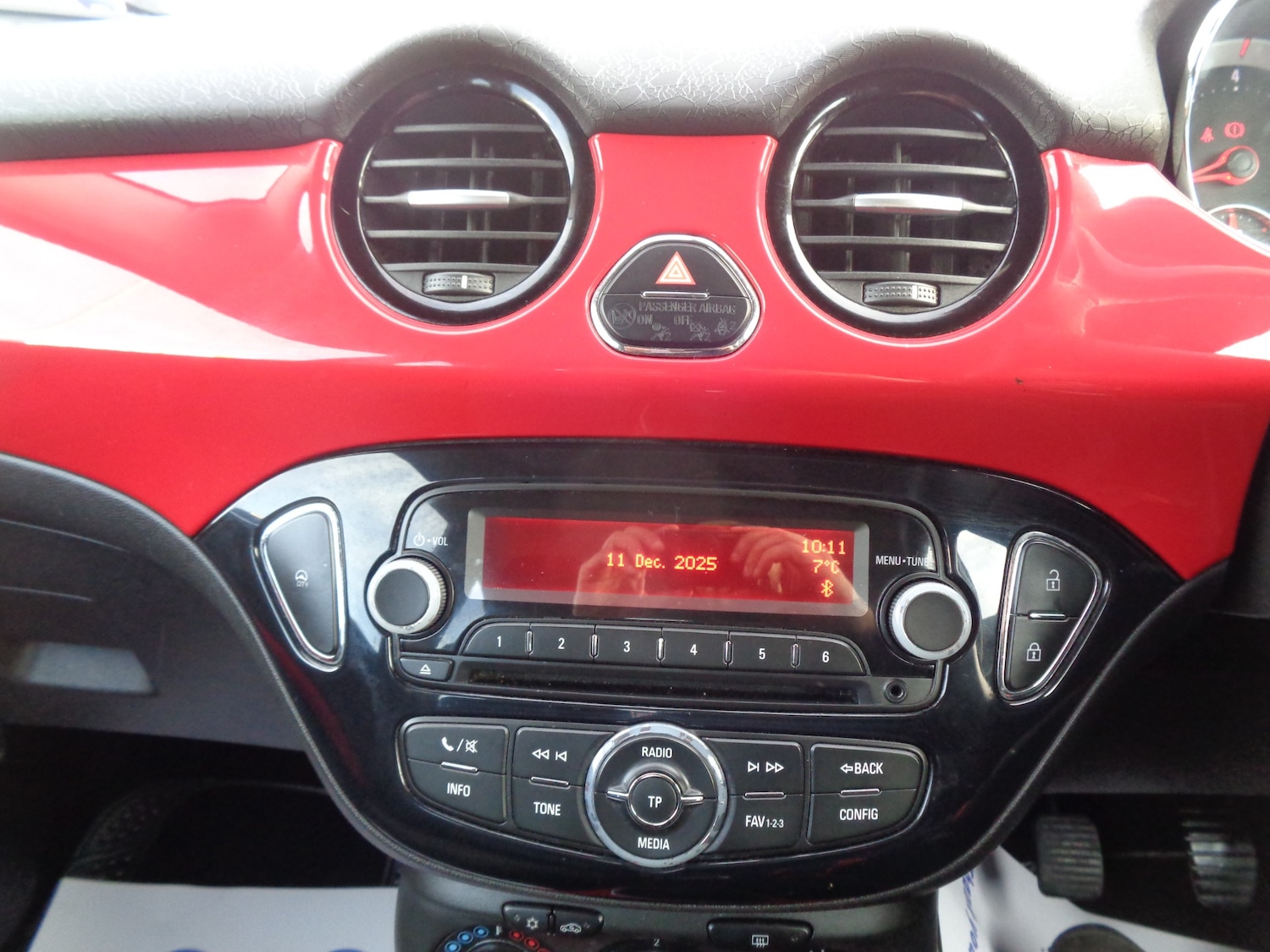 Used Vauxhall ADAM 2014 for sale - 76906409: Photo 13