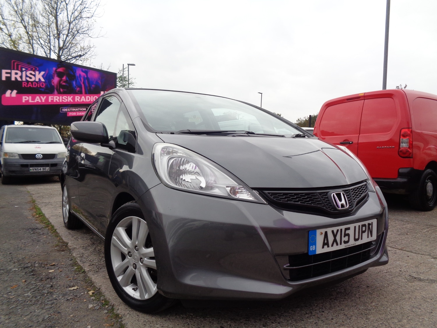 Used Honda Jazz 2015 for sale - 76412439: Photo 1