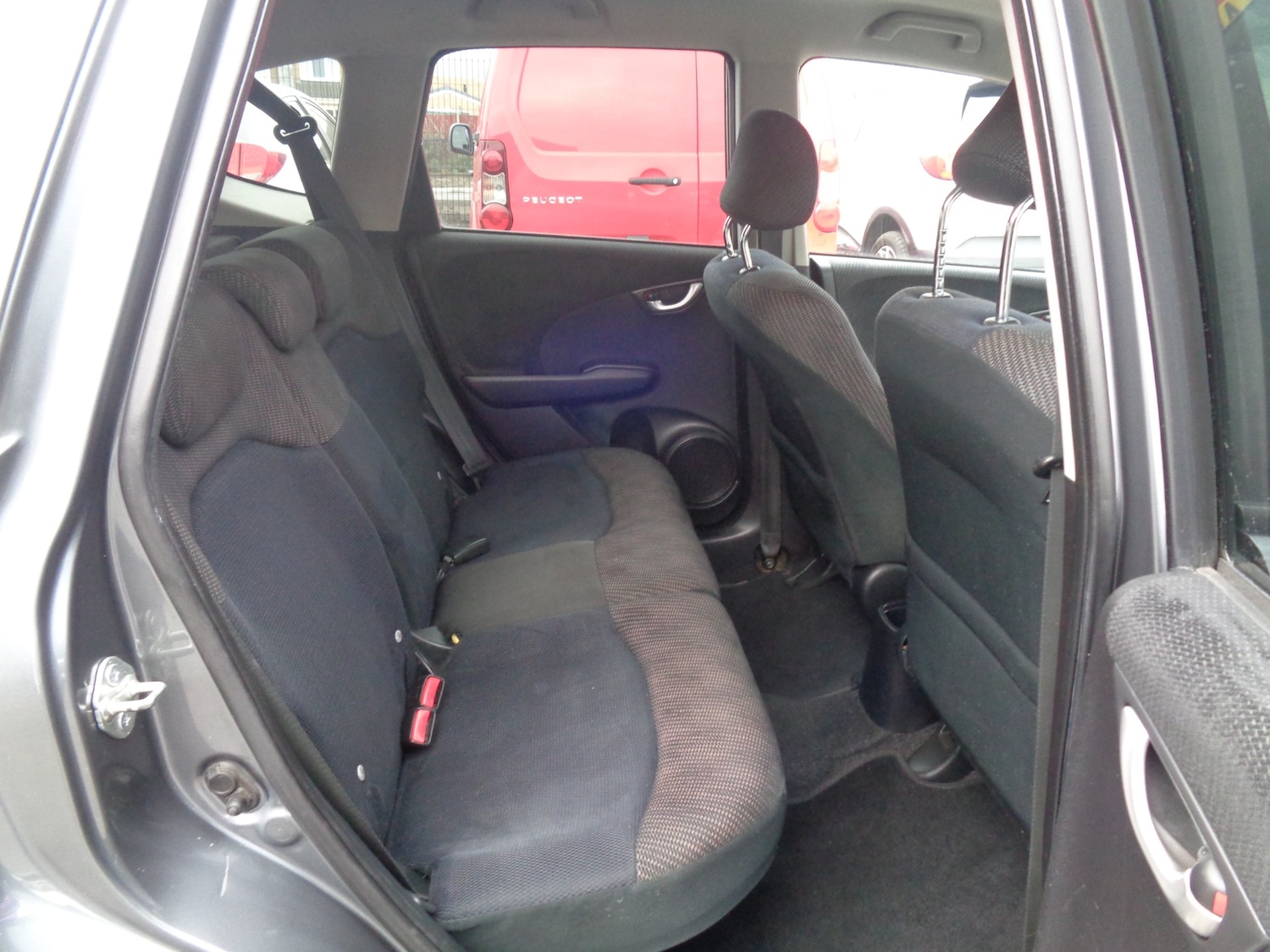 Used Honda Jazz 2015 for sale - 76412439: Photo 10