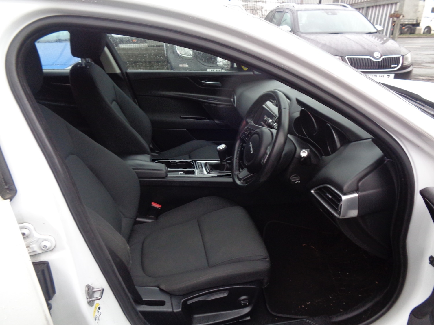 Used Jaguar XE 2015 for sale - 77716559: Photo 10