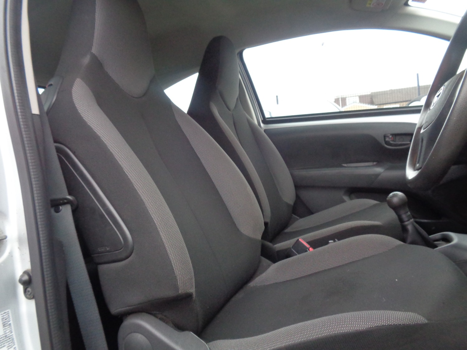 Used Toyota AYGO 2015 for sale - 77378298: Photo 7