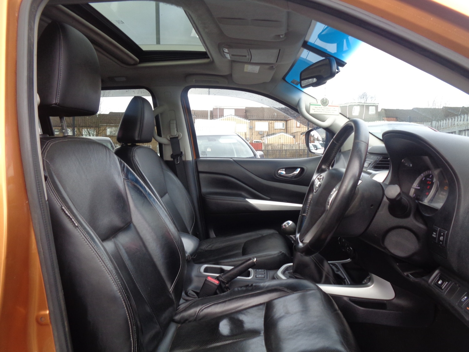 Used Nissan Navara 2016 for sale - 77234258: Photo 10