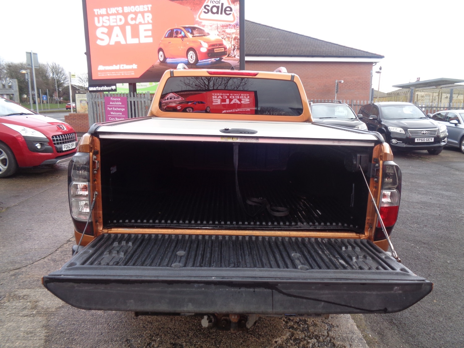 Used Nissan Navara 2016 for sale - 77234258: Photo 8