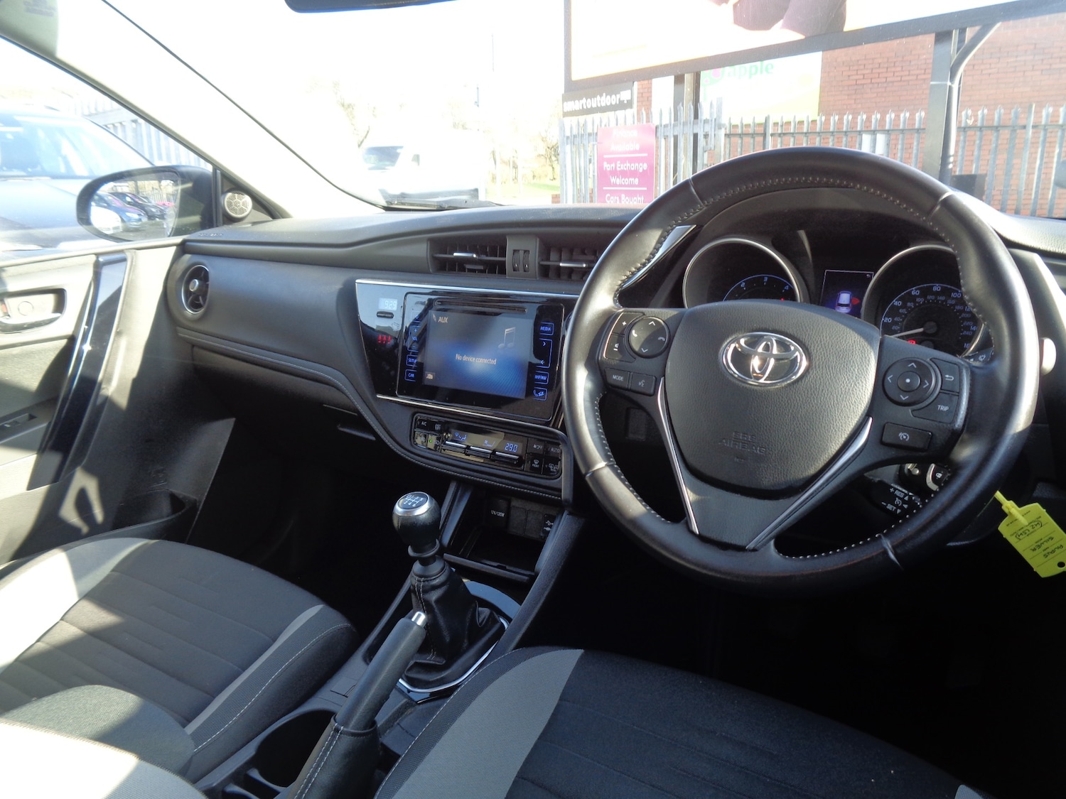 Used Toyota Auris 2015 for sale - 77745183: Photo 15