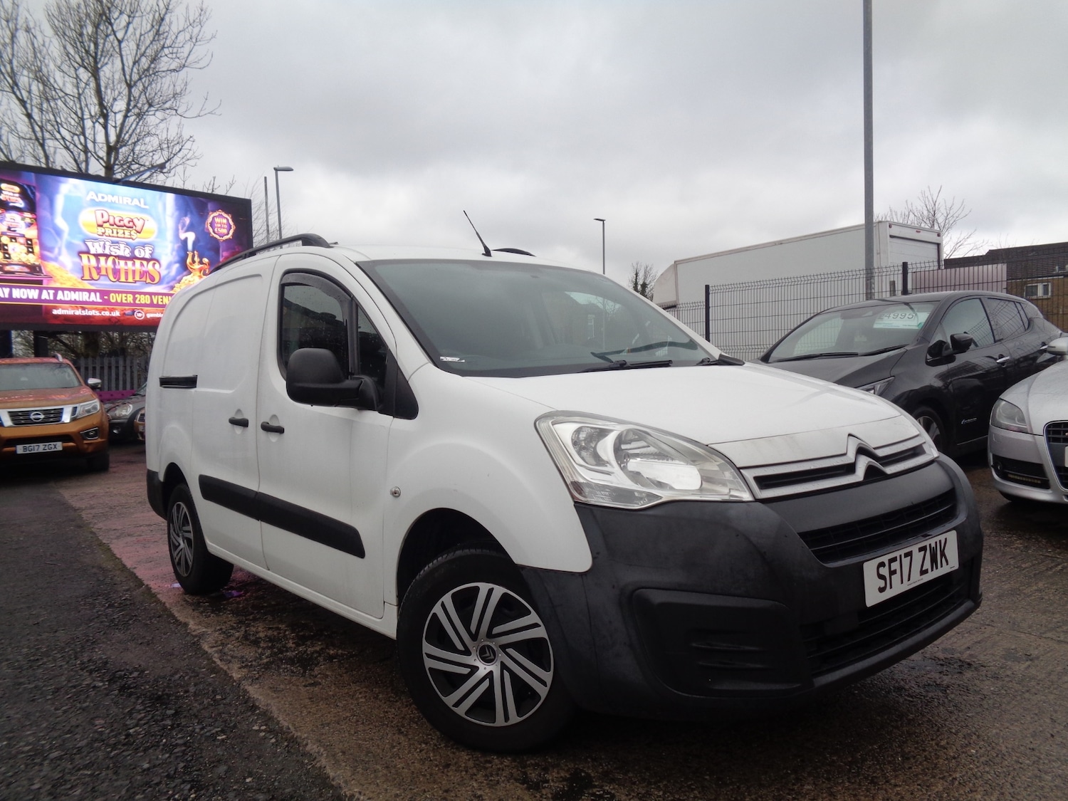 Used Citroen Berlingo 2017 for sale - 77603646: Photo 2