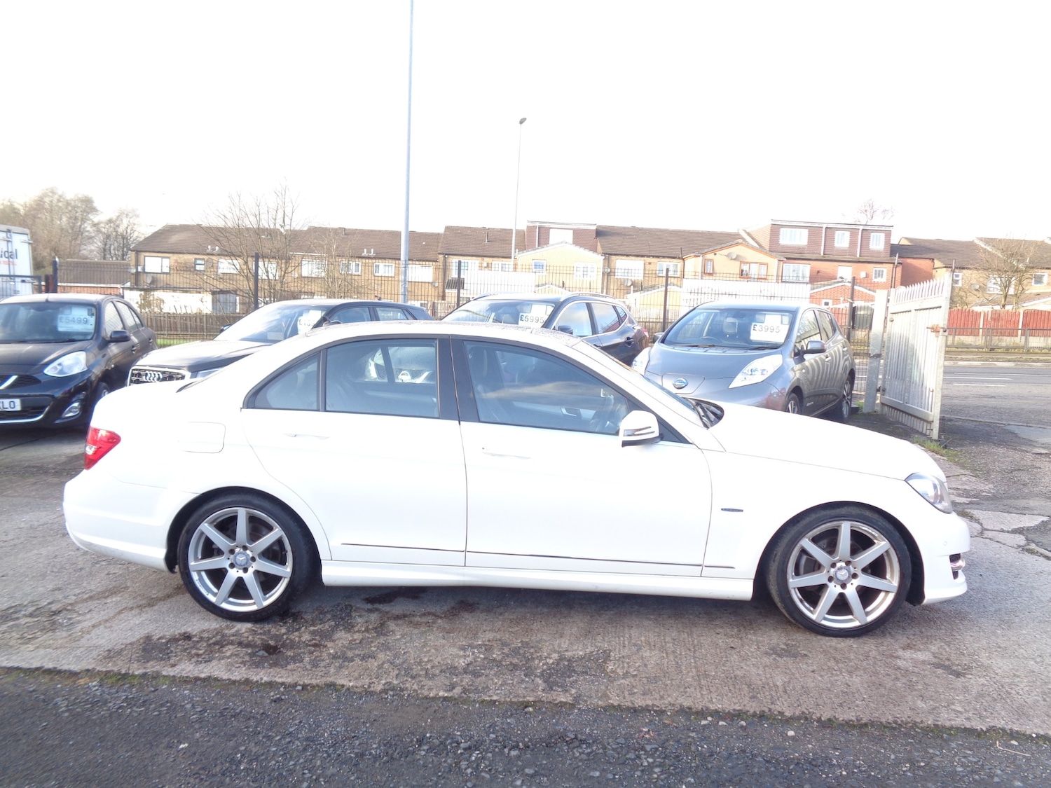 Used Mercedes-Benz C Class 2012 for sale - 77012310: Photo 2