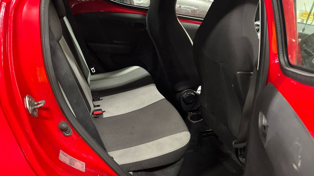 Used Toyota AYGO 2015 for sale - 78000423: Photo 6