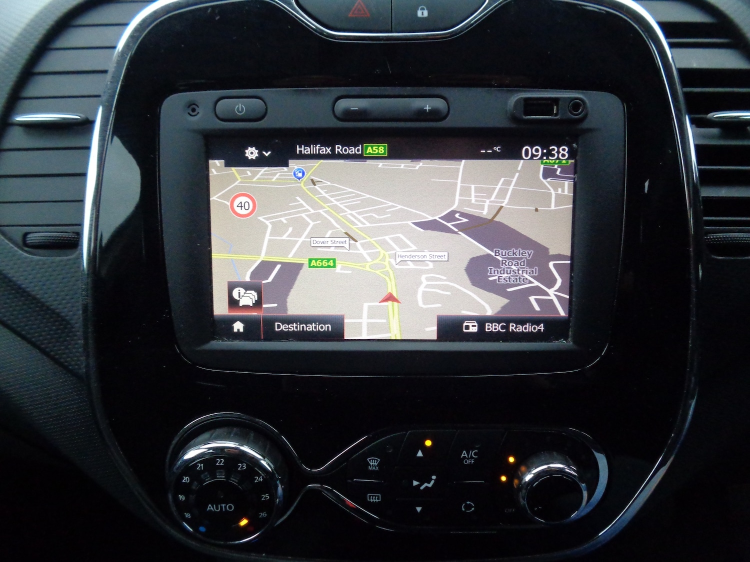 Used Renault Captur 2016 for sale - 76412513: Photo 15