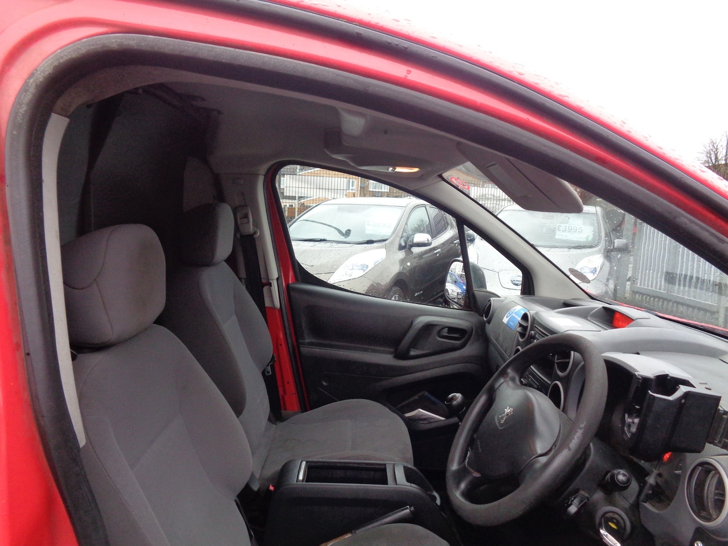 Used Peugeot Partner 2014 for sale - 76906397: Photo 11