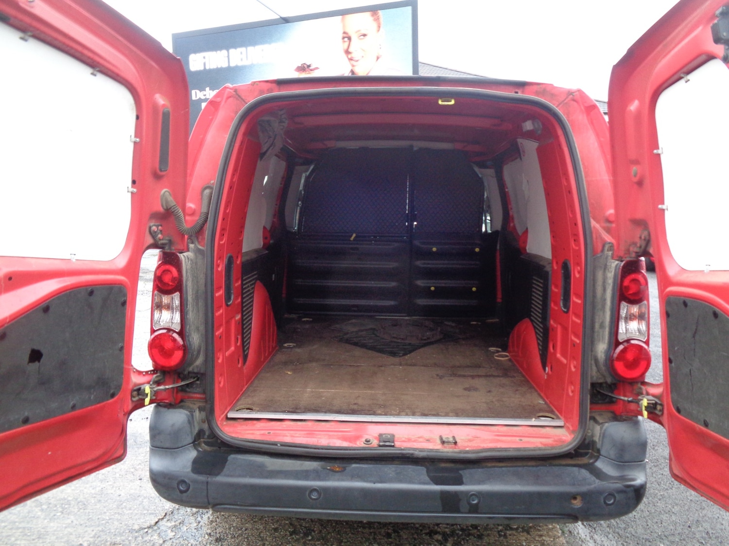 Used Peugeot Partner 2014 for sale - 76906397: Photo 5