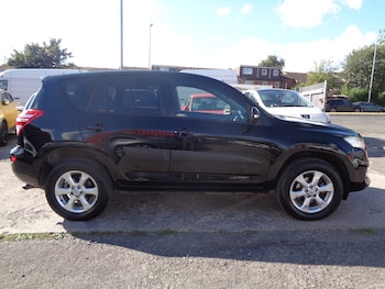 Used Toyota RAV4 2011 for sale - 79369076: Photo