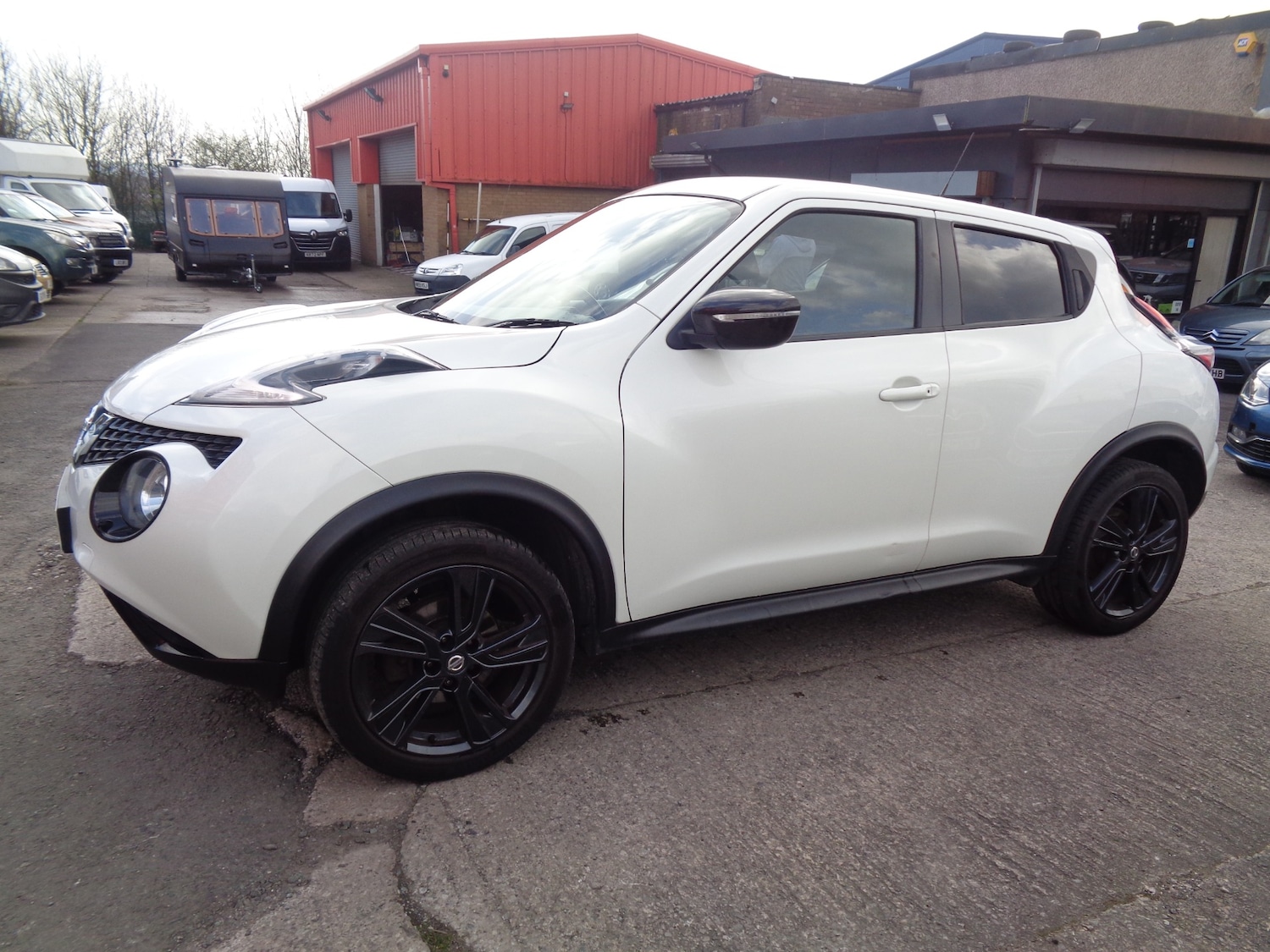 Used Nissan Juke 2017 for sale - 77762423: Photo 4