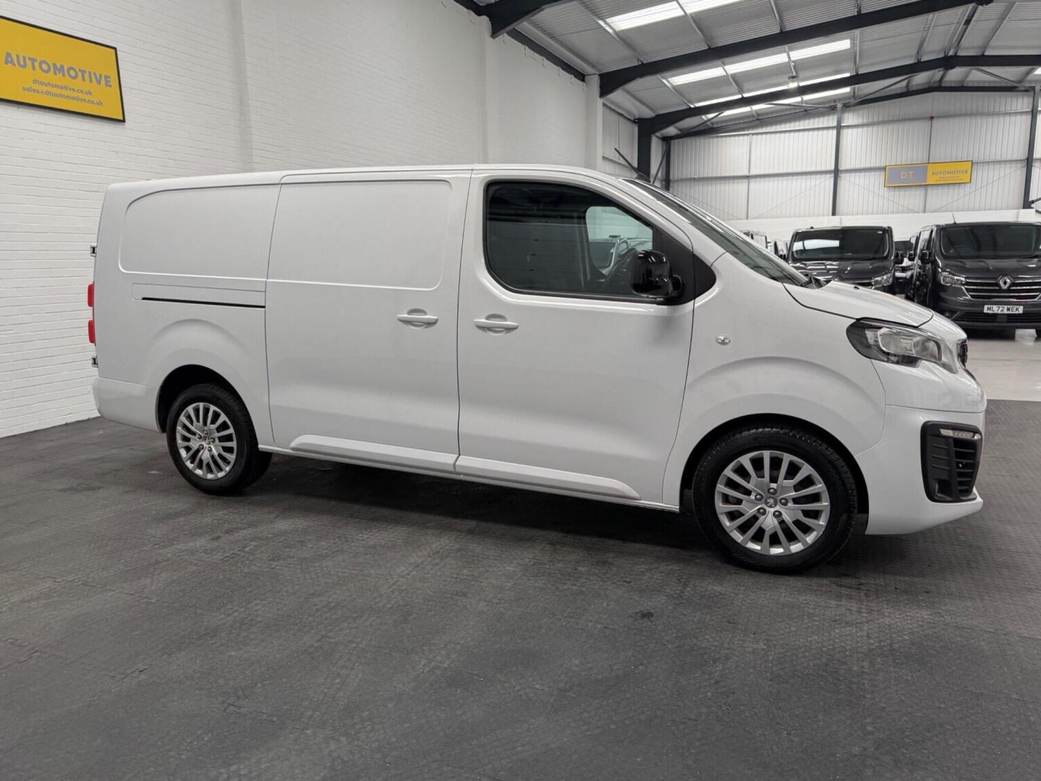 Used Peugeot Expert 2023 for sale - 78102327: Photo 10