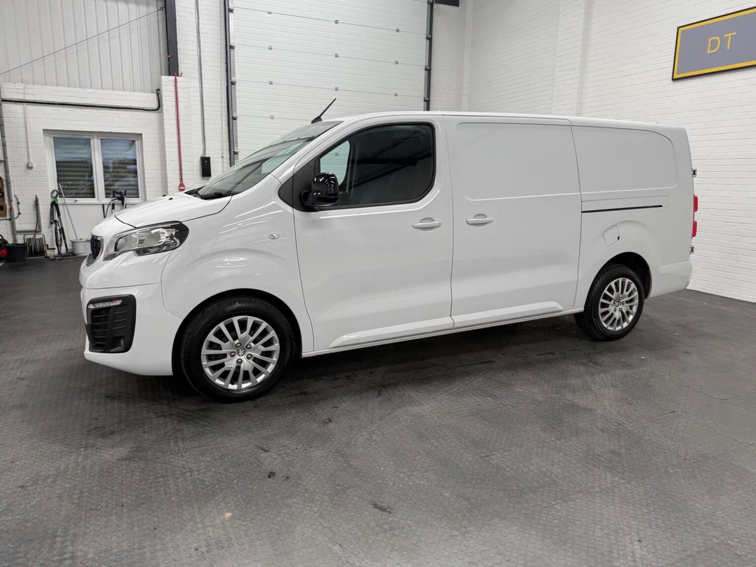 Used Peugeot Expert 2023 for sale - 78102327: Photo 26