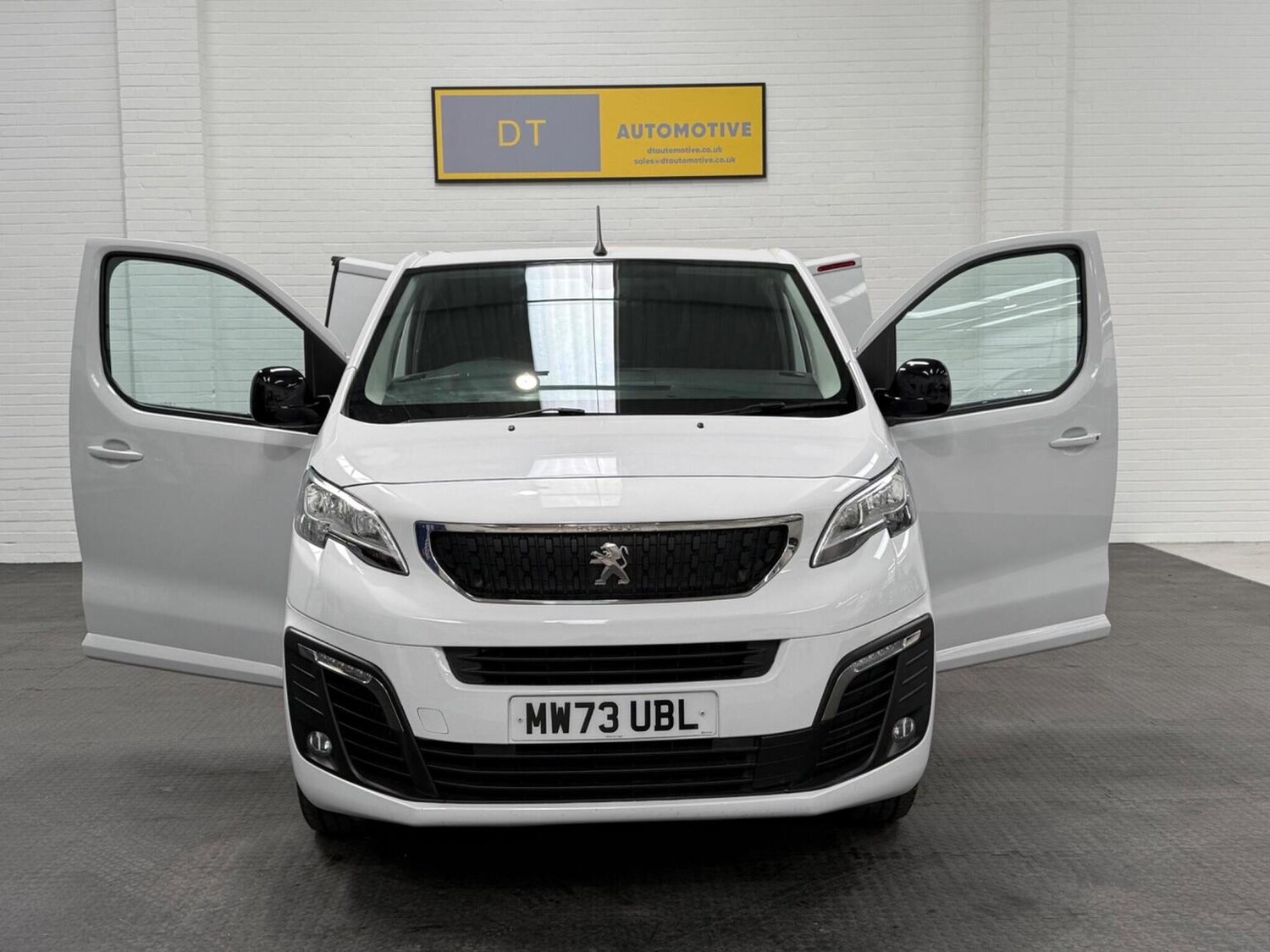 Used Peugeot Expert 2023 for sale - 78102327: Photo 38