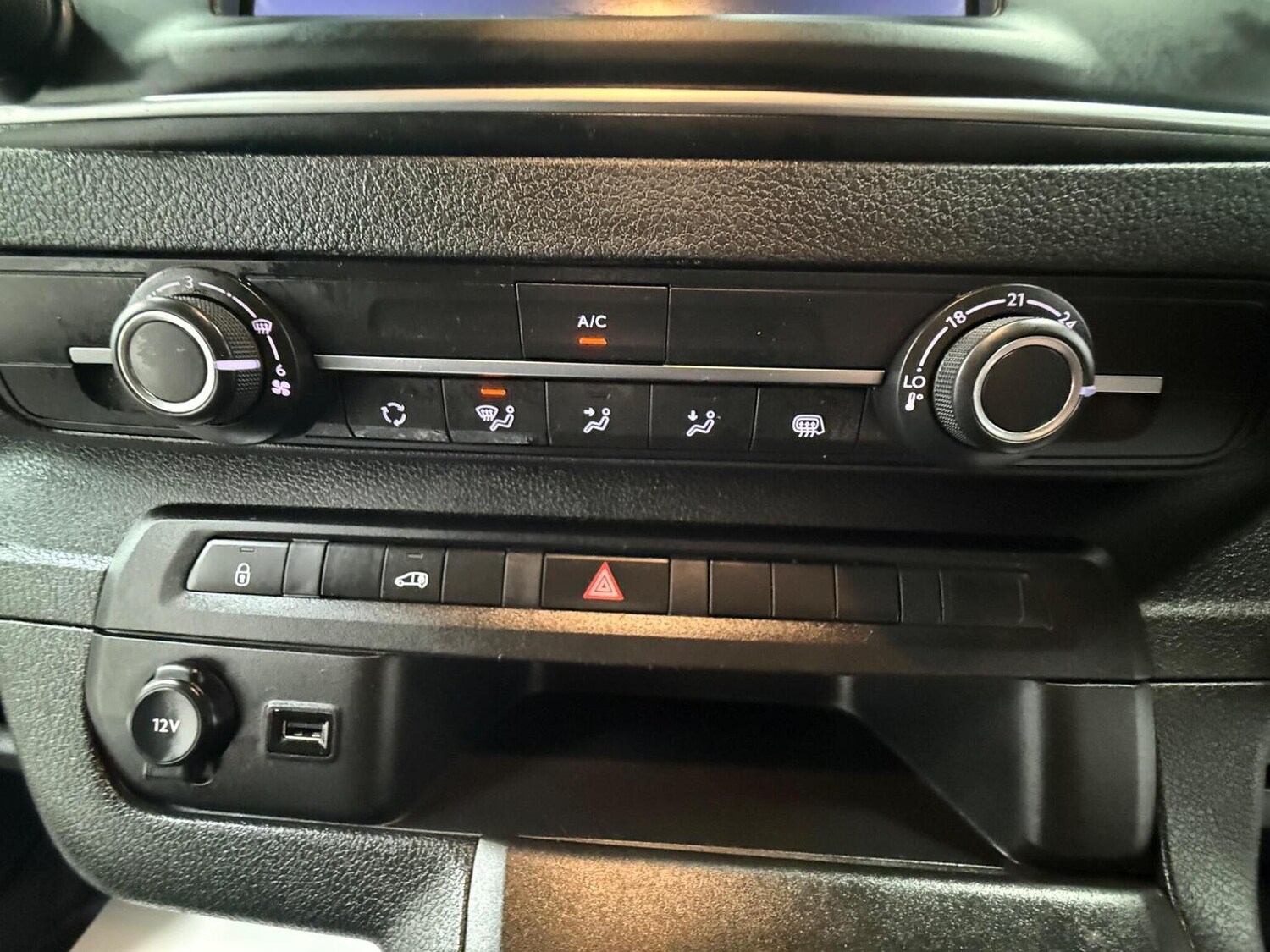 Used Peugeot Expert 2023 for sale - 78102327: Photo 53