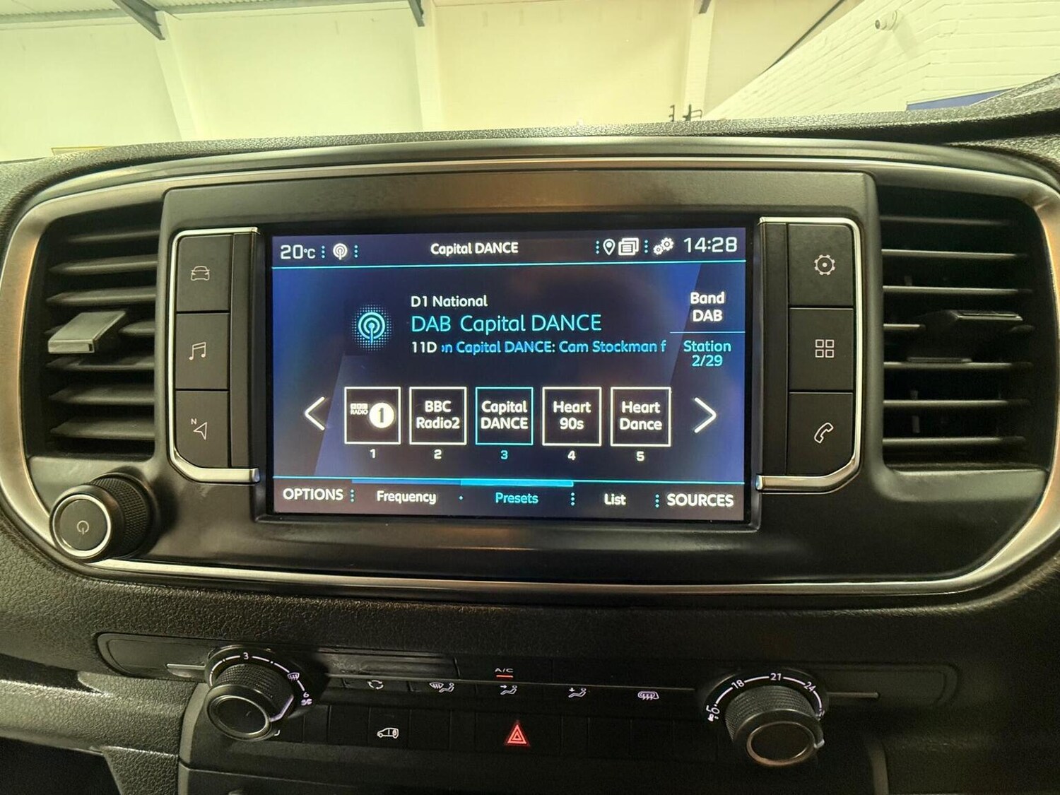 Used Peugeot Expert 2023 for sale - 78102327: Photo 55