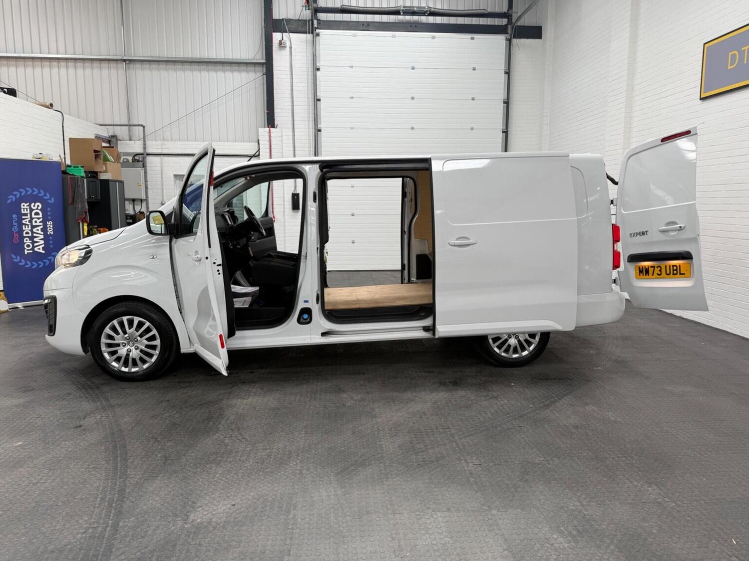 Used Peugeot Expert 2023 for sale - 78102327: Photo 80