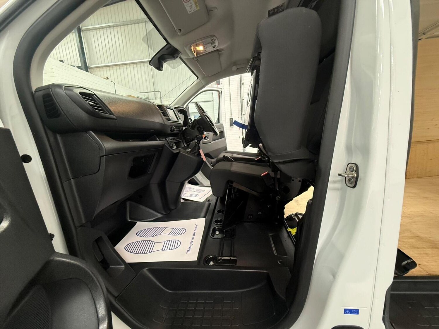 Used Peugeot Expert 2023 for sale - 78102327: Photo 92