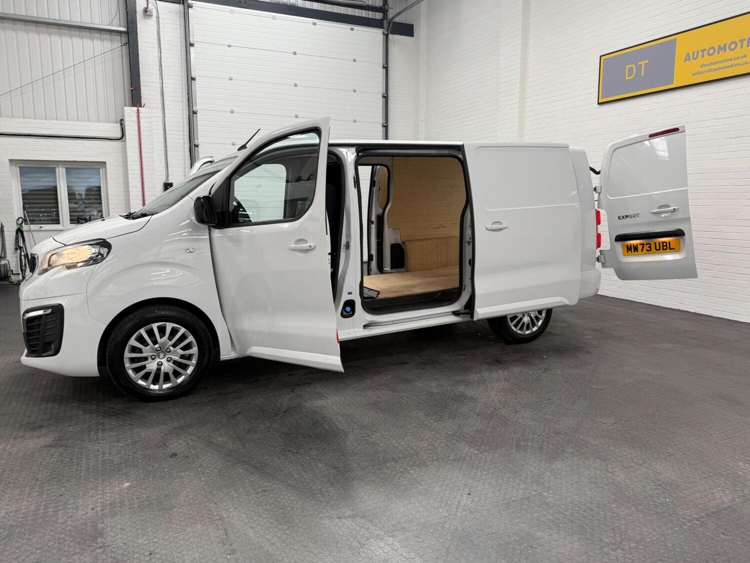 Used Peugeot Expert 2023 for sale - 78102327: Photo 97