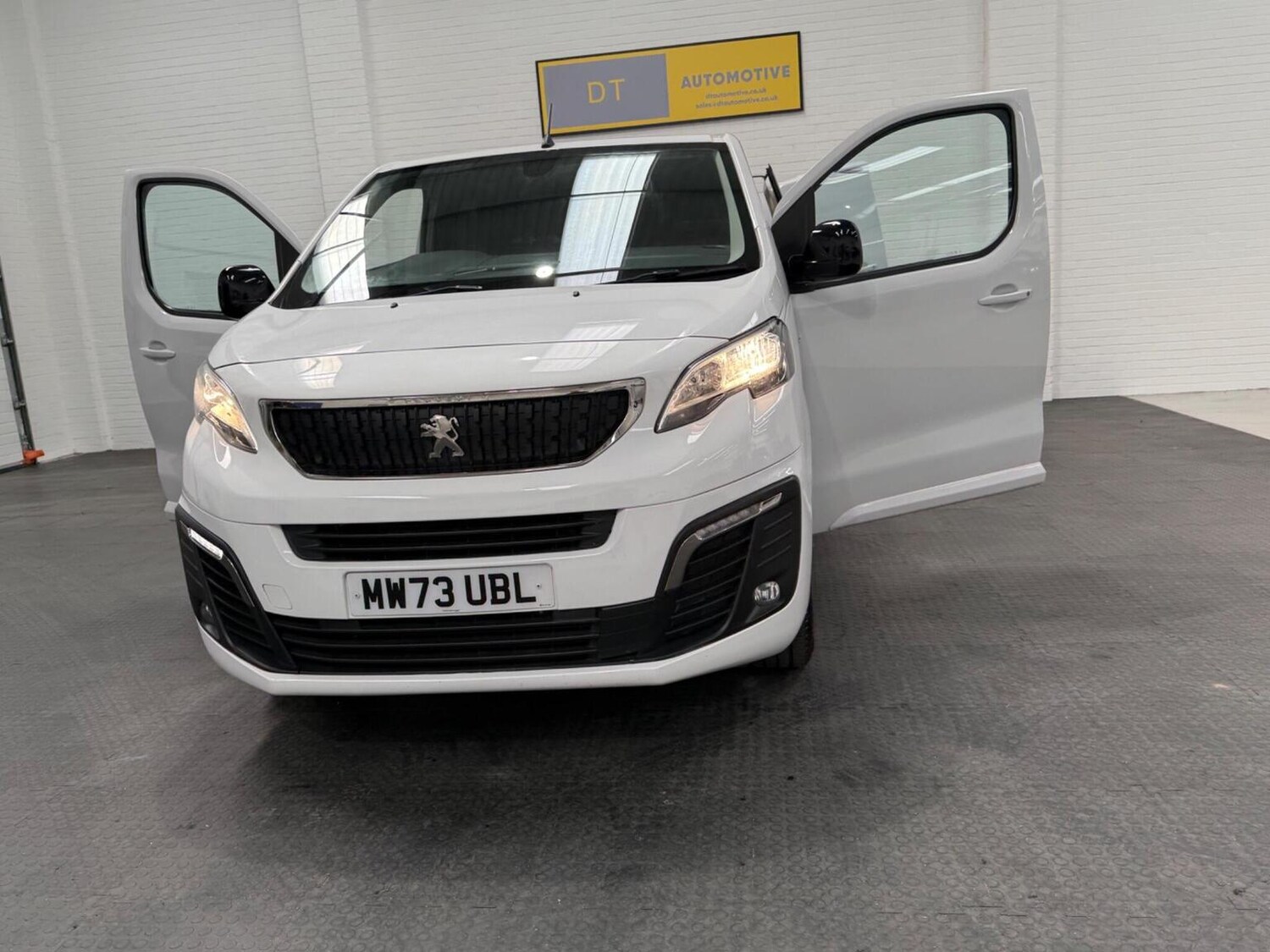 Used Peugeot Expert 2023 for sale - 78102327: Photo 98